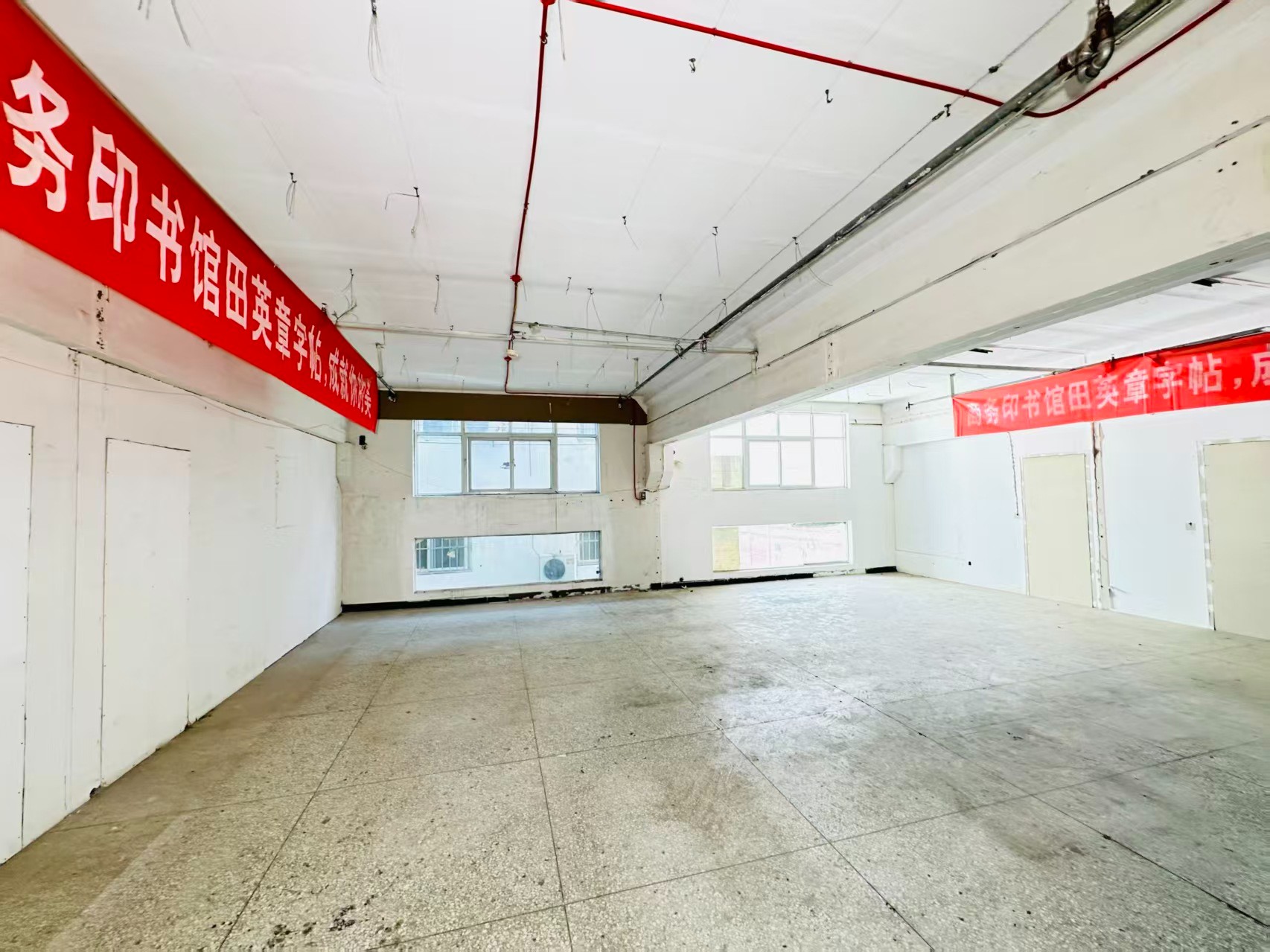熙春西路建议再强化“人工智能算力中心、AI应用孵化、数字经济示范园”等产业概念，会更符合产业园招商语言_COPY